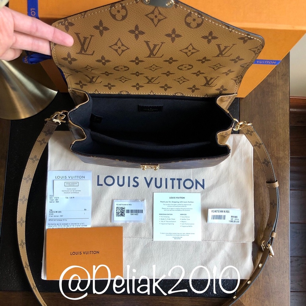 SOLD! Louis Vuitton Reverse Pochette Metis RARE 😍 - Picture 5 of 8
